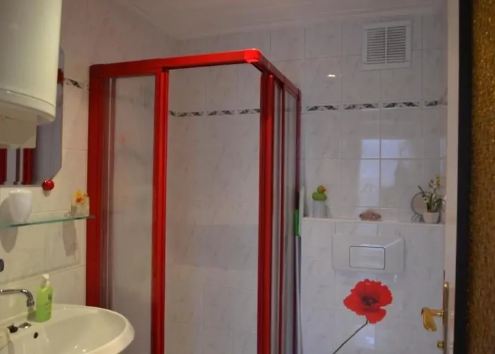 بيت للعطل Haus Am Stein - Haus 1 *